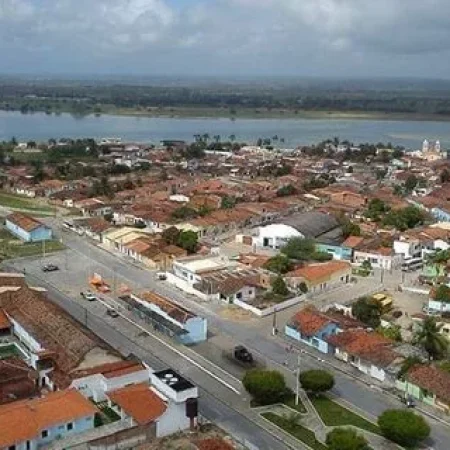 MÃE E FILHO SÃO ATROPELADOS NA BR 101; MULHER NÃO RESISTE