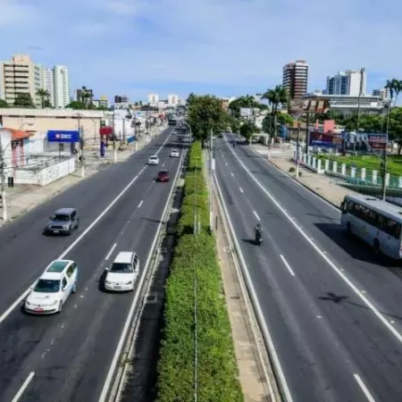 CICLISTA ASSALTA PEDESTRE E ACABA PRESO