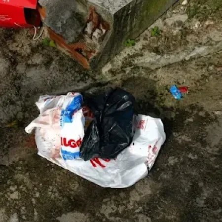  BEBÊ É ENCONTRADO MORTO DENTRO DE SACO EM TERRENO BALDIO NA BAHIA