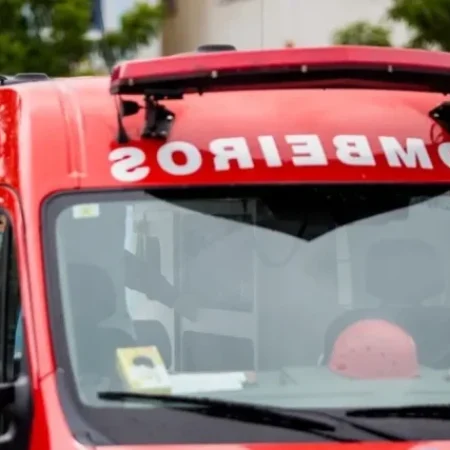 COLISÃO ENTRE DUAS MOTOCICLETAS DEIXA CONDUTOR FERIDO NA AL-115