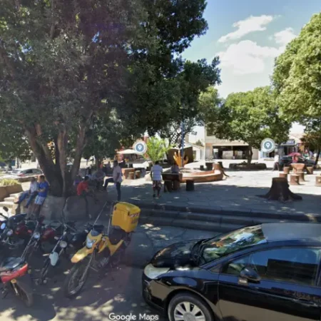 MOTOCICLISTA EMBRIAGADO É PRESO APÓS SOFRER QUEDA EM PRAÇA