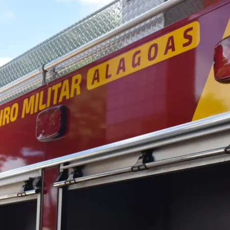 ACIDENTE ENTRE VAN E CARRO DEIXA SEIS FERIDOS NA BR-316; VÍDEO