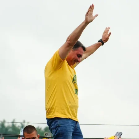 FLÁVIO CUMPRE HOJE AGENDAS EM ACENO AO ELEITORADO FEMININO E EVANGÉLICO