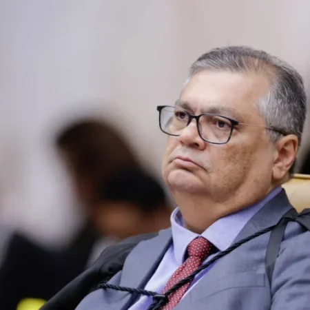 DINO DETERMINA REINTEGRAÇÃO DE DIRETOR-GERAL DA PF, ANDREI RODRIGUES