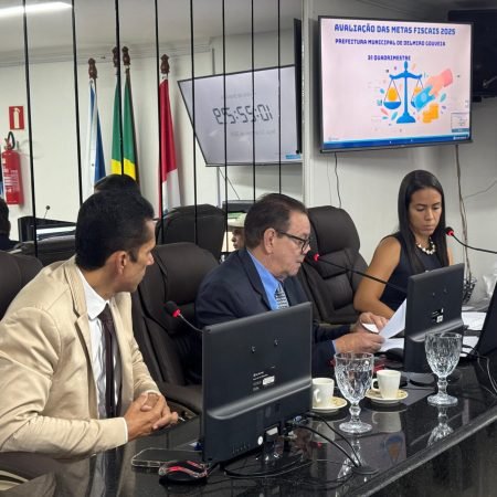 GESTÃO DE DELMIRO GOUVEIA PRESTA CONTAS E DEMONSTRA EQUILÍBRIO ORÇAMENTÁRIO EM AUDIÊNCIA PÚBLICA