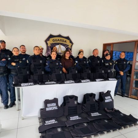 GUARDA MUNICIPAL DE DELMIRO GOUVEIA RECEBE 25 NOVOS COLETES BALÍSTICOS PARA REFORÇO DA SEGURANÇA