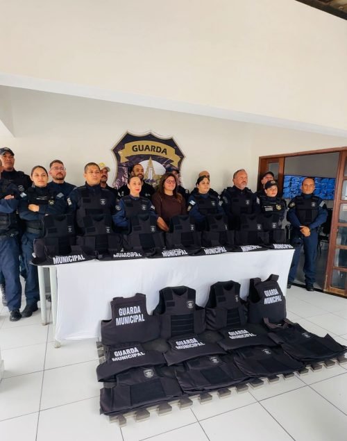 GUARDA MUNICIPAL DE DELMIRO GOUVEIA RECEBE 25 NOVOS COLETES BALÍSTICOS PARA REFORÇO DA SEGURANÇA