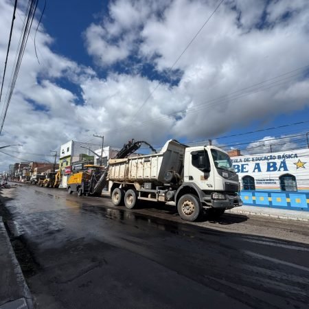 OBRAS DO PROGRAMA PRÓ-ESTRADA CHEGAM À AVENIDA CASTELO BRANCO, EM DELMIRO GOUVEIA