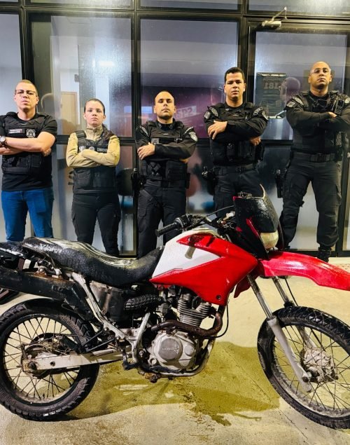 MOTO COM REGISTRO DE ROUBO/FURTO É RECUPERADA PELO PELOPES COM APOIO DA SMTT EM DELMIRO GOUVEIA