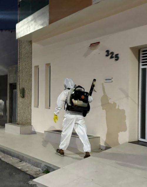 SETOR DE ENDEMIAS INTENSIFICA COMBATE AO AEDES AEGYPTI COM USO DE BOMBAS COSTAIS EM DELMIRO GOUVEIA