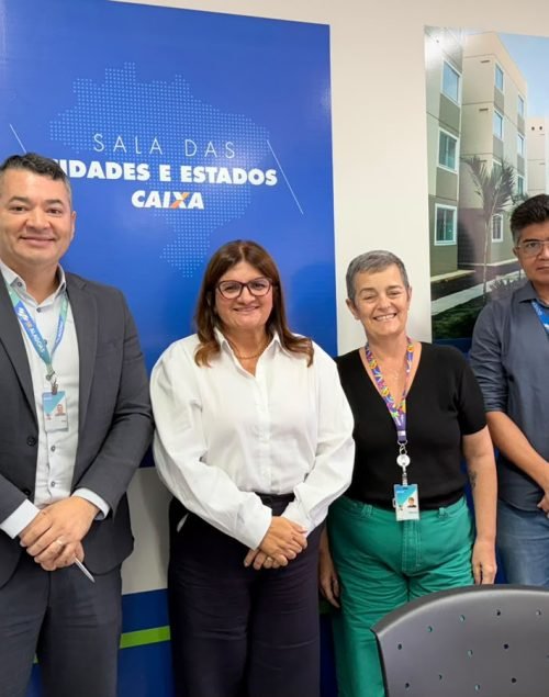 PREFEITA ZIANE COSTA CUMPRE AGENDA EM MACEIÓ PARA TRATAR DE HABITAÇÃO E CONVÊNIOS PARA DELMIRO GOUVEIA