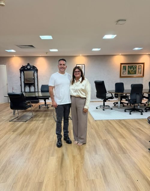 ZIANE COSTA REÚNE-SE COM PAULO DANTAS EM MACEIÓ PARA ACELERAR OBRAS ESTRUTURANTES EM DELMIRO GOUVEIA