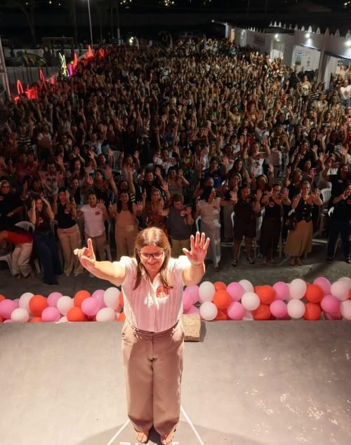 PREFEITA ZIANE COSTA REÚNE CENTENAS DE MULHERES EM GRANDE ENCONTRO POLÍTICO E SOCIAL EM DELMIRO GOUVEIA