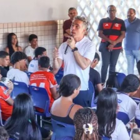 RAFAEL BRITO REFORÇA LUTA POR PROJETO DE PROTEÇÃO À SAÚDE MENTAL DAS FAMÍLIAS APÓS FIM DAS BETS