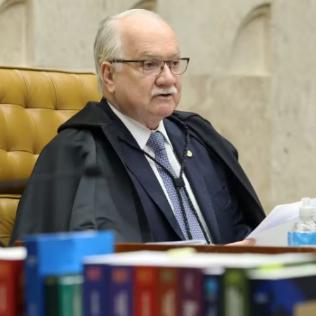 CRISE NO STF: CORTE TEM 4 VOTOS A 3 PARA MANTER SEPARADAS SITUAÇÕES DE MORAES E MENDONÇA; DINO PEDE VISTA