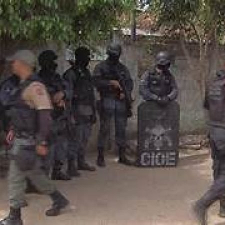 JOVEM MATA, ESQUARTEJA IDOSO E GRAVA VÍDEO; CASO CHOCA E É INVESTIGADO