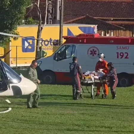 HOMEM É ATINGIDO POR GOLPES DE FACÃO ENQUANTO DORMIA