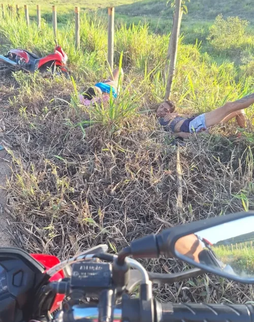 HOMEM MORRE AO CAIR DE MOTO E QUEBRAR PESCOÇO