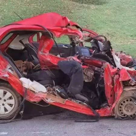 CINCO PESSOAS MORREM EM ACIDENTE ENTRE CARRO E CARRETA NA BR-414