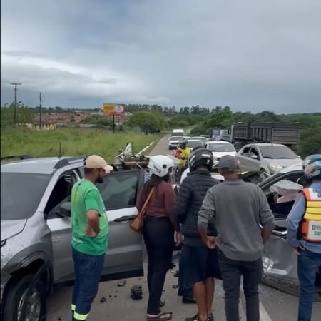 COLISÃO DEIXA PRESO ÀS FERRAGENS NA BR 316; ASSISTA!