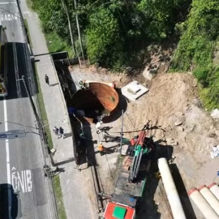 JOVEM PUXOU VOLANTE DE CARRO POR CIÚME E PROVOCOU ACIDENTE COM MORTE