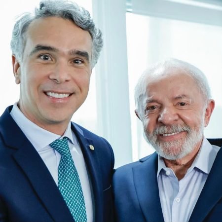RAFAEL BRITO CELEBRA VITÓRIA DE LULA E A GARANTIA DE INVESTIMENTOS NA EDUCAÇÃO DO PAÍS