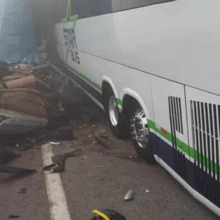 TRAGÉDIA: ACIDENTE COM 14 VEÍCULOS NA BR-262, EM BETIM, DEIXA UM MORTO E 5 FERIDOS