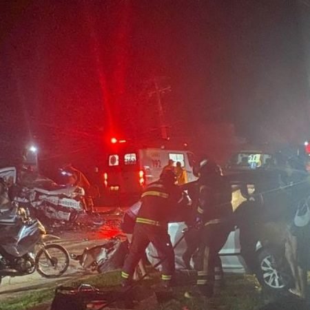 GRAVE ACIDENTE DEIXA UMA PESSOA MORTA E OITO FERIDAS