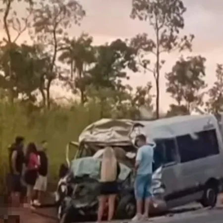 ADOLESCENTE DE 14 ANOS ESTÁ EM ESTADO GRAVÍSSIMO APÓS ACIDENTE