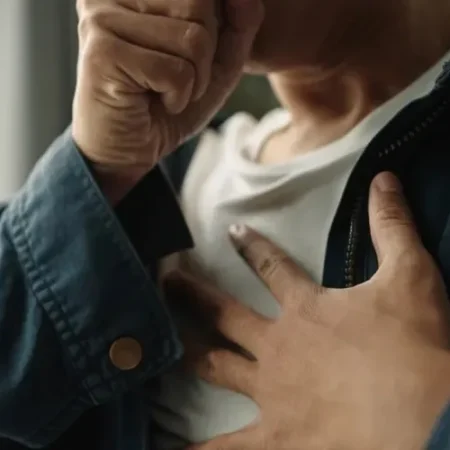 ADOLESCENTE DE 17 ANOS MORRE APÓS CONTRAIR VÍRUS DA GRIPE K