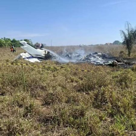 AVIÃO DE PEQUENO PORTE CAI EM REGIÃO ISOLADA DE MT E DEIXA TRÊS MORTOS