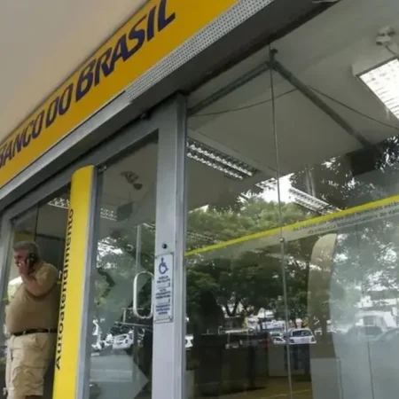 BANCÁRIOS DE ALAGOAS INICIAM PARALISAÇÃO DE 24 HORAS NESTA QUINTA-FEIRA