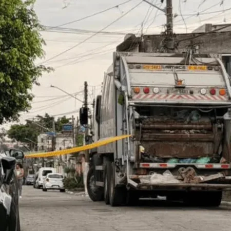 BEBÊ É ENCONTRADO MORTO DENTRO DE SACO PLÁSTICO EM CAMINHÃO DE LIXO