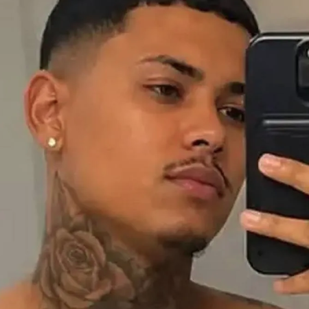 JOVEM MORRE DIAS APÓS DOAR RIM AO PAI QUE O EXPULSOU DE CASA AO DESCOBRIR QUE ELE ERA GAY