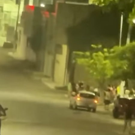 HOMEM CAI DE MOTO EM CANAL NO BAIRRO NOVO, EM DELMIRO GOUVEIA; VÍDEO