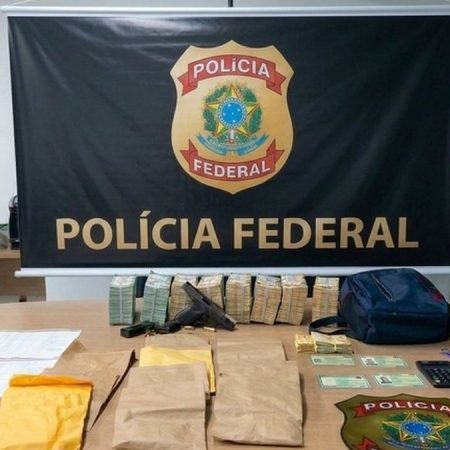 PF PRENDE DOIS HOMENS COM MAIS DE R$ 500 MIL SOB SUSPEITA DE CRIMES ELEITORAIS