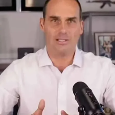 EDUARDO IRONIZA SUPOSTA FUGA DE FLÁVIO DO BRASIL