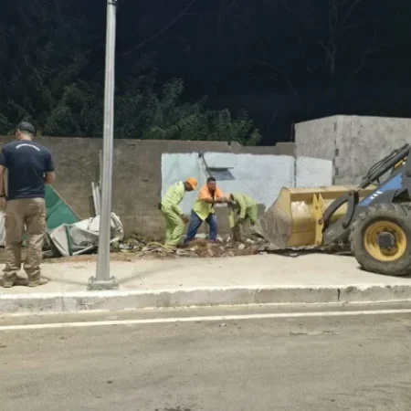 MULHER DENUNCIA QUE FOI FILMADA ESCONDIDA ENQUANTO TROCAVA DE ROUPA EM BARRACA