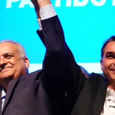 FLÁVIO BOLSONARO DESEMBARCA EM AL NESTA TERÇA; SAIBA A AGENDA DO PRESIDENCIÁVEL