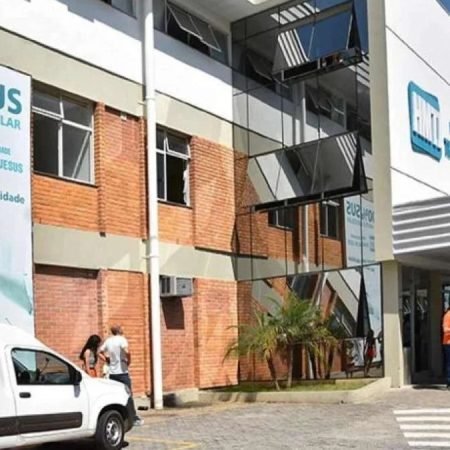 MENINA DE 6 ANOS MORRE COM SUSPEITA DE ENVENENAMENTO