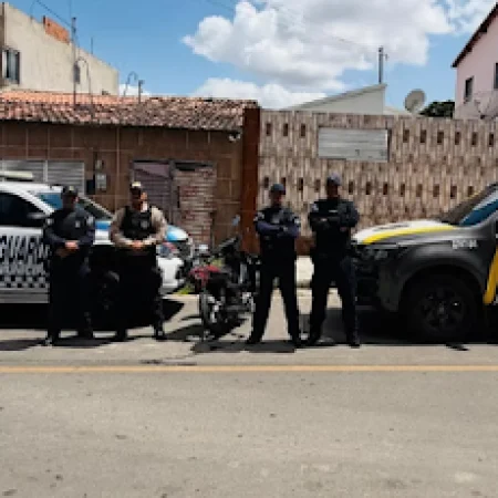 GUARDA MUNICIPAL INTERCEPTA MOTOCICLISTA APÓS FUGA E MANOBRA PERIGOSA EM DELMIRO GOUVEIA/AL 