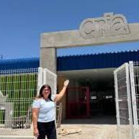 PREFEITA ZIANE COSTA VISITA OBRAS DA CRECHE CRIA NO BAIRRO NOVO HORIZONTE