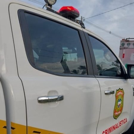 HOMEM É ENCONTRADO MORTO COM MARCA DE TIRO