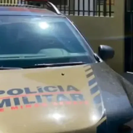 MENINA PASSA A NOITE PRESA EM ESCOLA E É ENCONTRADA DESMAIADA