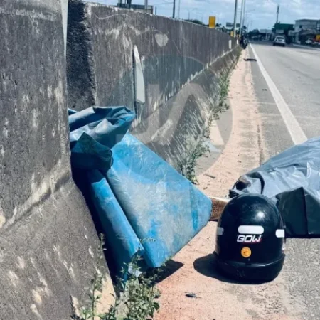 MOTOCICLISTA MORRE APÓS PERDER O CONTROLE DE CINQUENTINHA E BATER EM POSTE NA AL 110