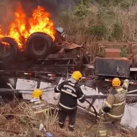 MOTORISTA MORRE CARBONIZADO APÓS CARRETA PEGAR FOGO