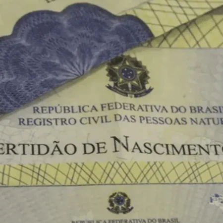MULHER DESCOBRE QUE EX-MARIDO REGISTROU FILHA COM AMANTE NO NOME DELA
