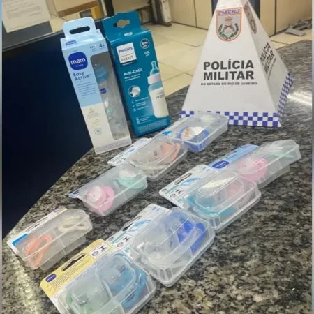 MULHER FURTA 16 CHUPETAS E DUAS MAMADEIRAS EM SHOPPING; SAIBA EM QUAL