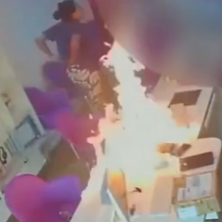 MULHER INCENDEIA LOJA DE TELEFONIA APÓS FUNCIONÁRIA SE RELACIONAR COM O EX DELA