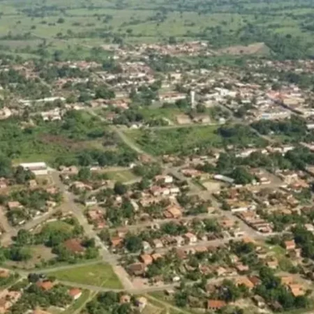 MULHER MORRE APÓS CAIR DE TRATOR E SER ATROPELADA PELO PRÓPRIO VEÍCULO